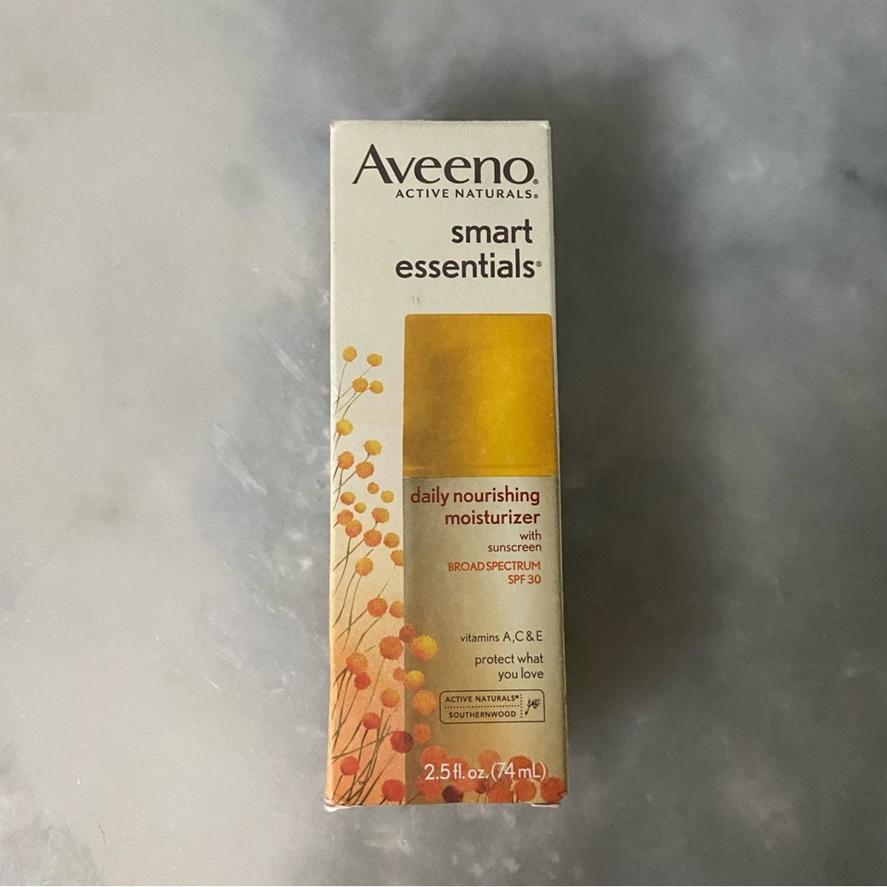 Aveeno Active Naturals Smart Essentials Daily Nourishing Moisturizer SPF 30